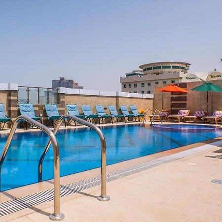 Crystal Plaza Al Majaz Hotel Шарджа Екстериор снимка