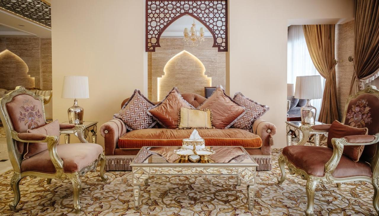 Crystal Plaza Al Majaz Hotel Шарджа Екстериор снимка