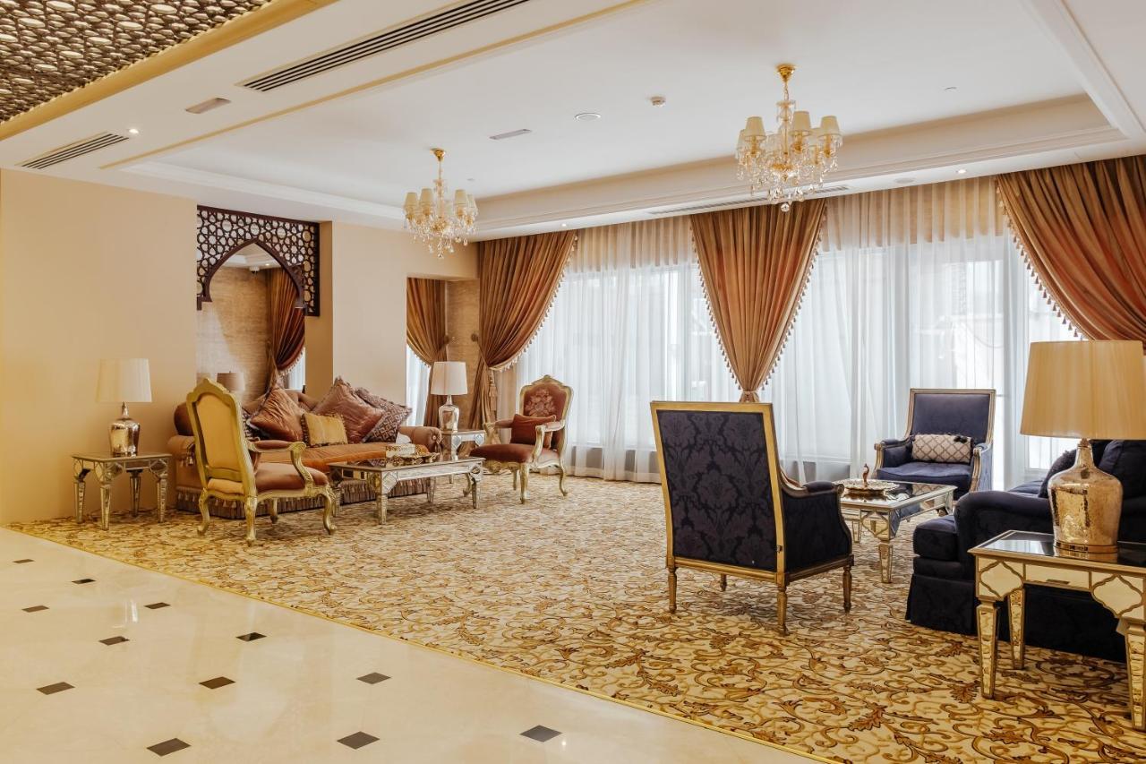 Crystal Plaza Al Majaz Hotel Шарджа Екстериор снимка